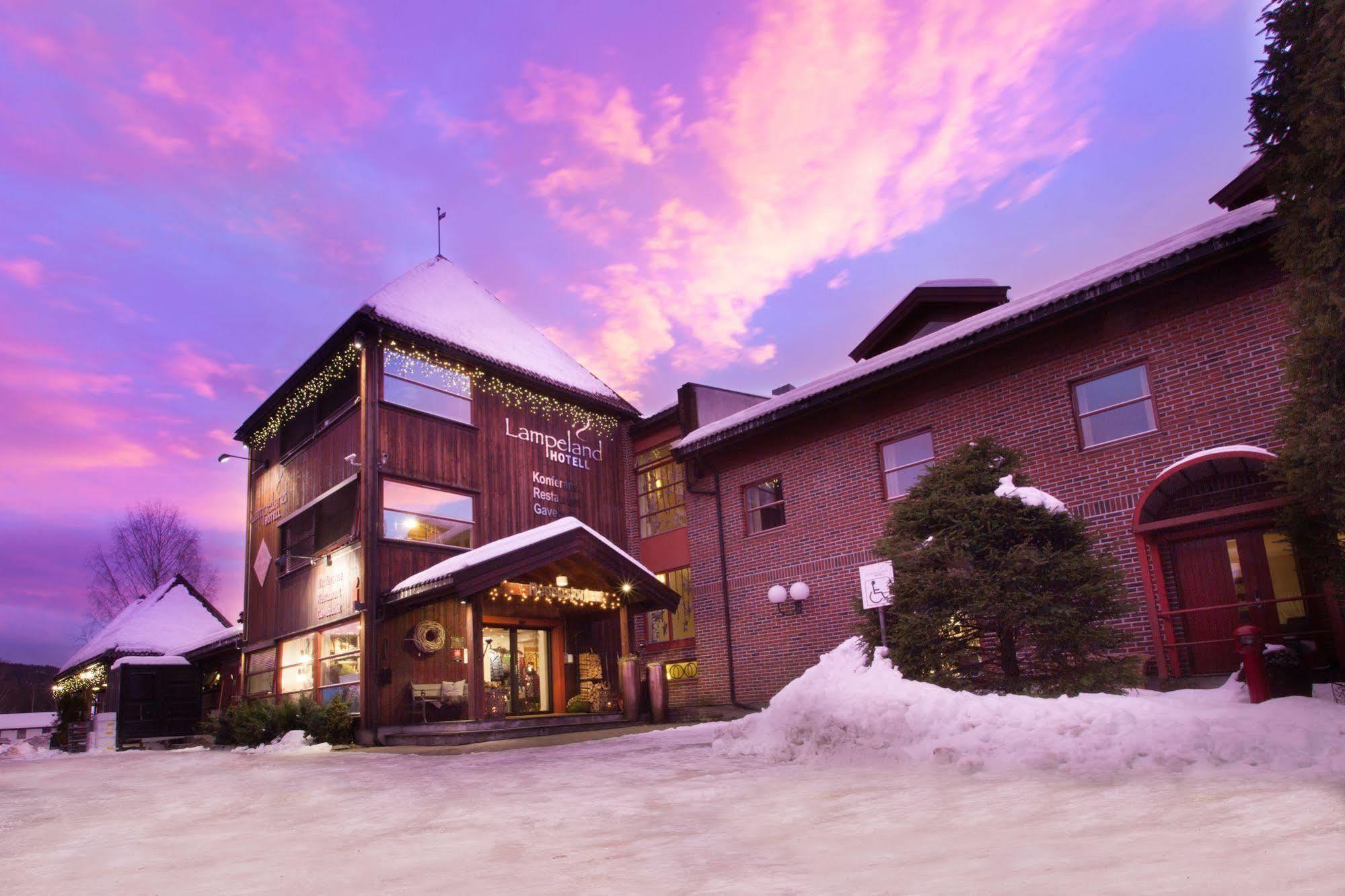 Lampeland Hotel Exterior foto